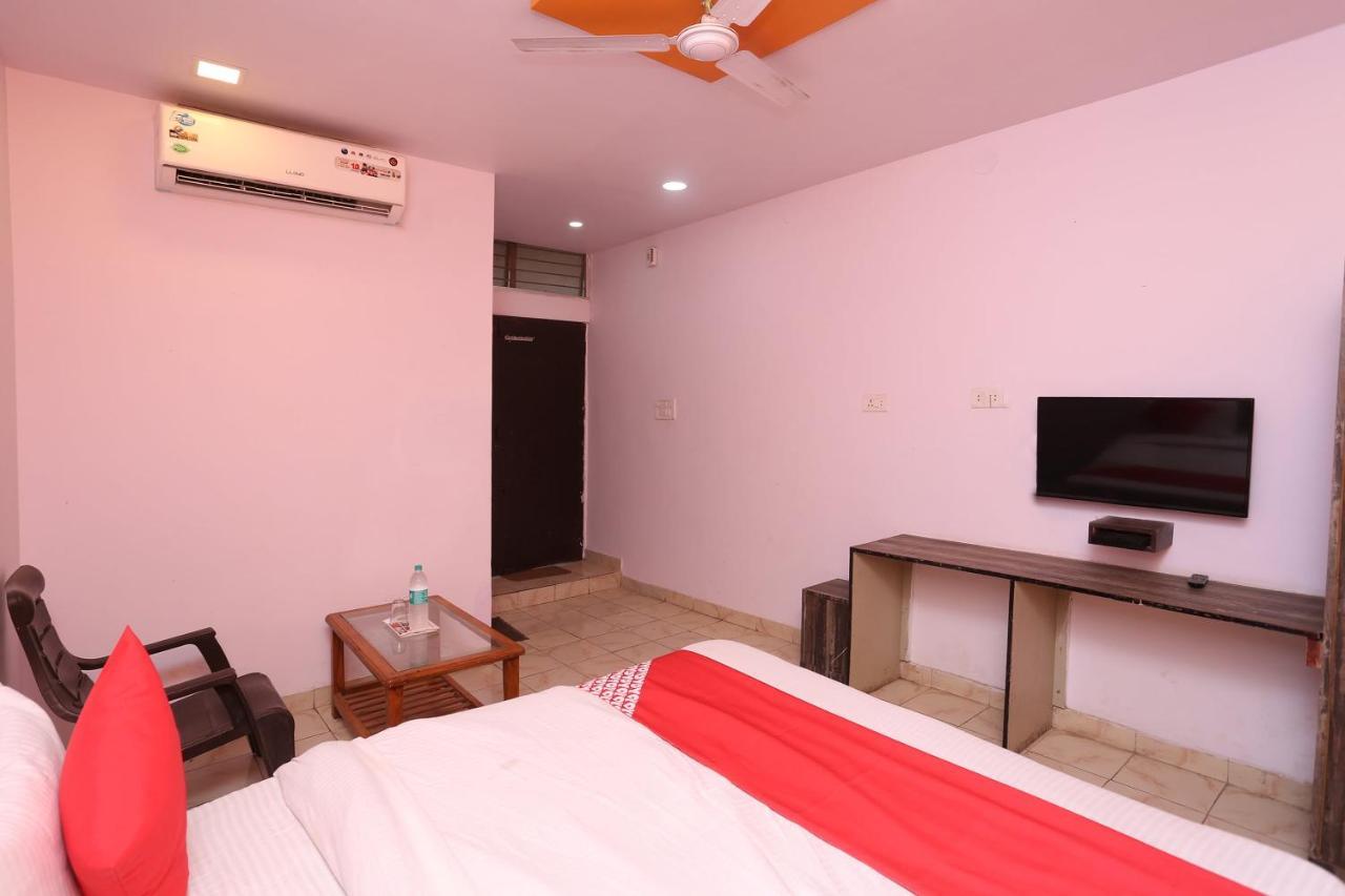 Oyo 37533 Hotel Ashirwad Jabalpur Zewnętrze zdjęcie