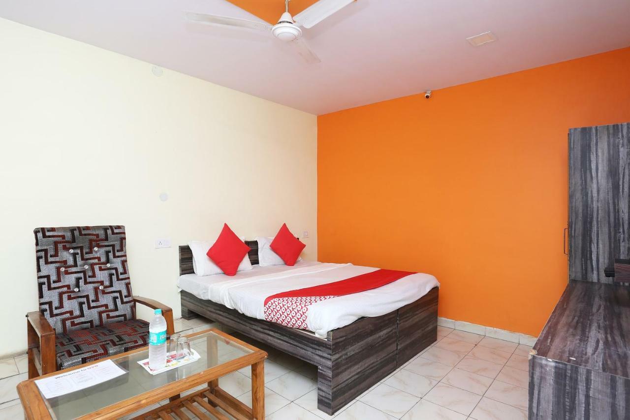 Oyo 37533 Hotel Ashirwad Jabalpur Zewnętrze zdjęcie